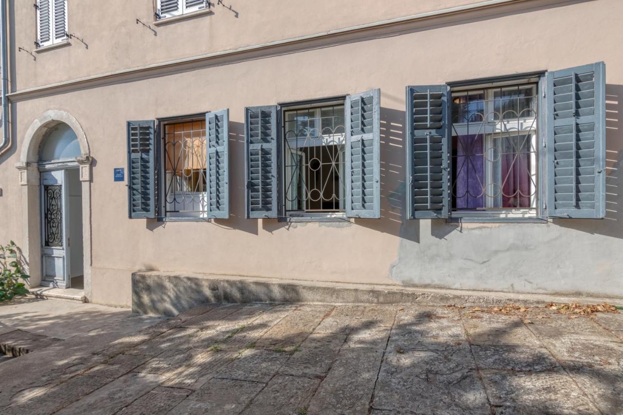 Apartment Ljube Pula Exterior photo